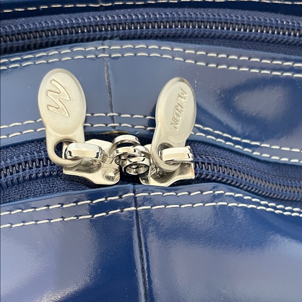McKlein Edgebrook Navy Leather Rolling Briefcase Laptop Bag Lock Key - Picture 8 of 16